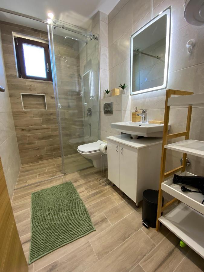 Apartman Pinora, Bazen&Spa ซลาตีบอร์ ภายนอก รูปภาพ